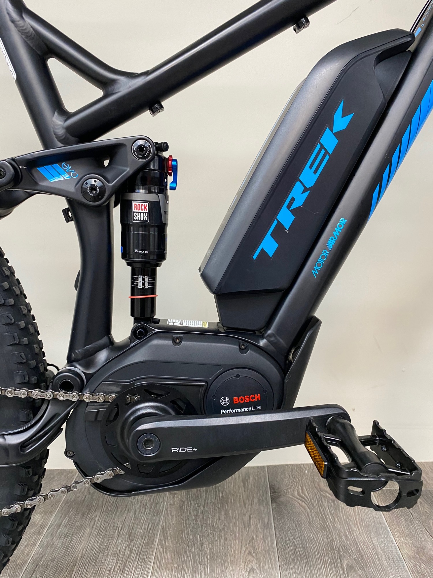 trek powerfly fs7