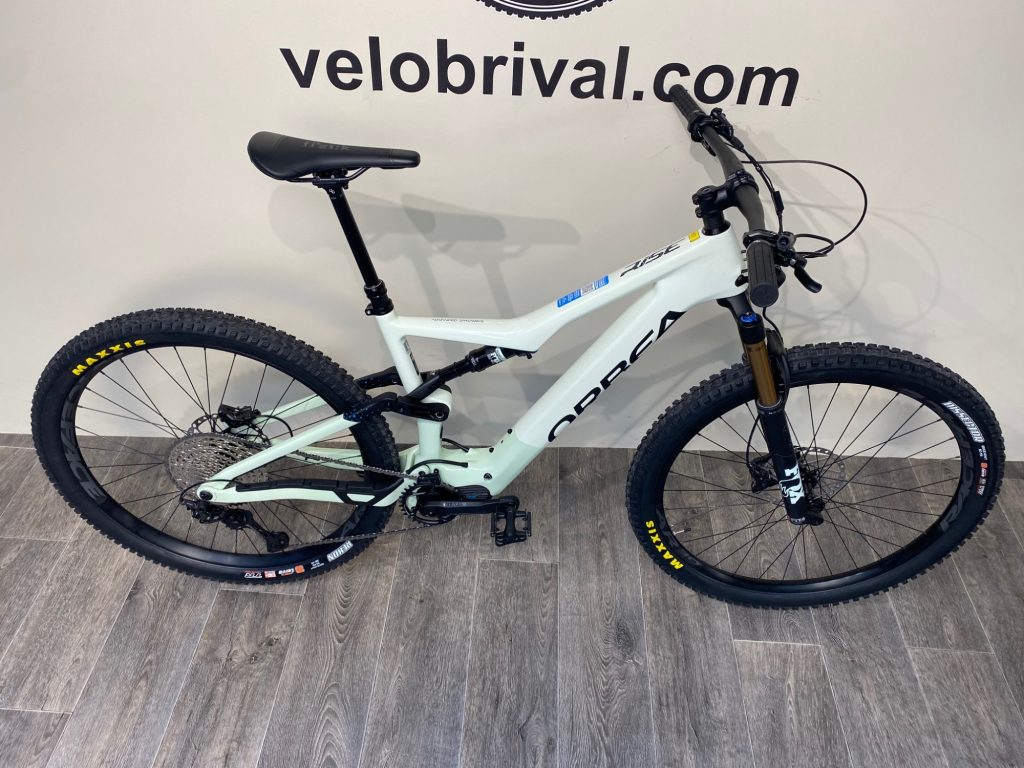 Orbea RISE M20 2021 - VeloBrival