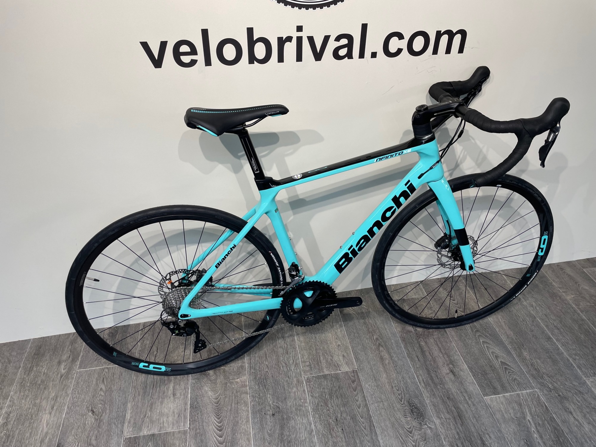 Bianchi INFINITO XE 105 disc 2020 - VeloBrival